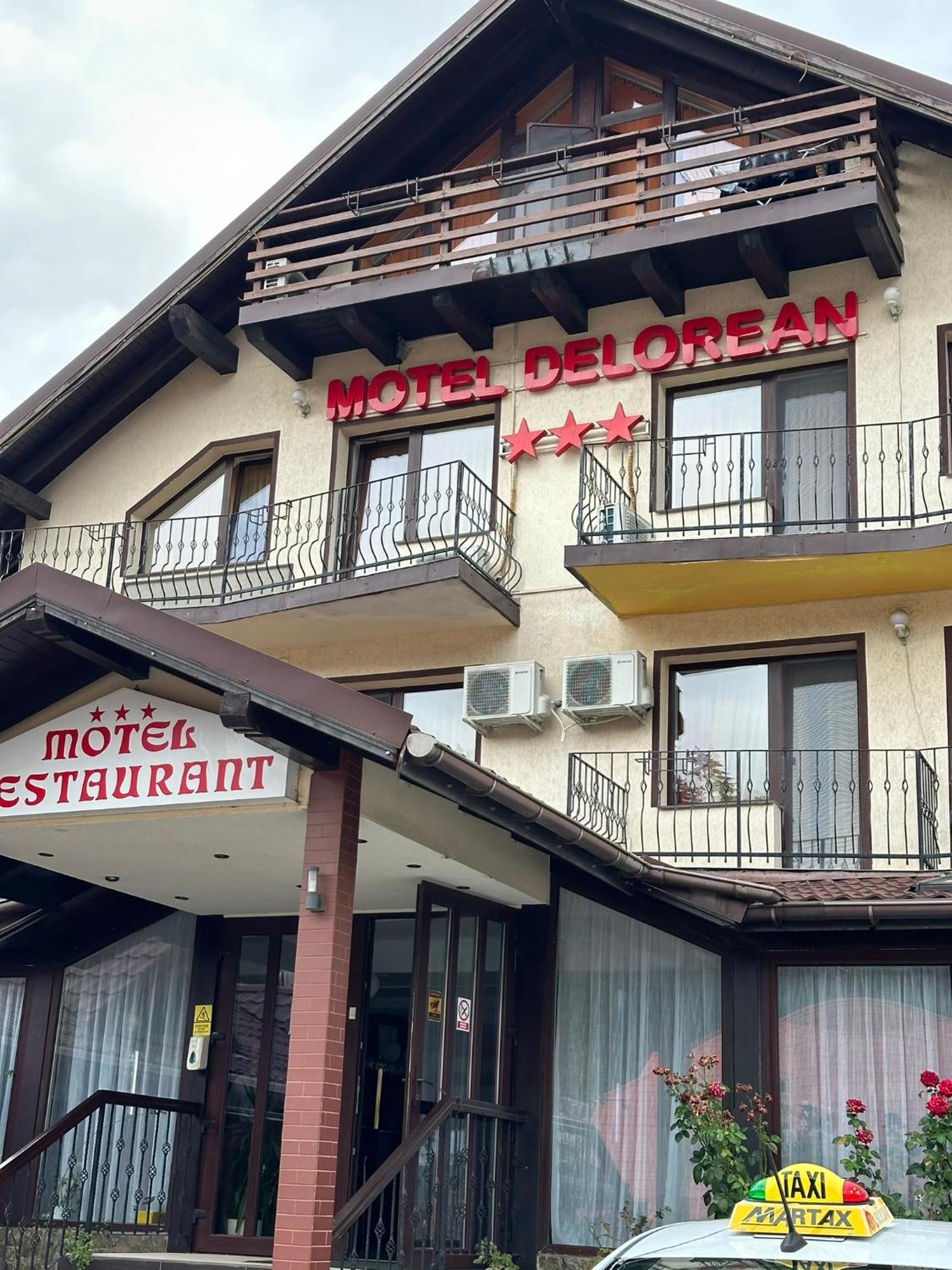Restaurant Motel Dolorean Сачеле Екстер'єр фото