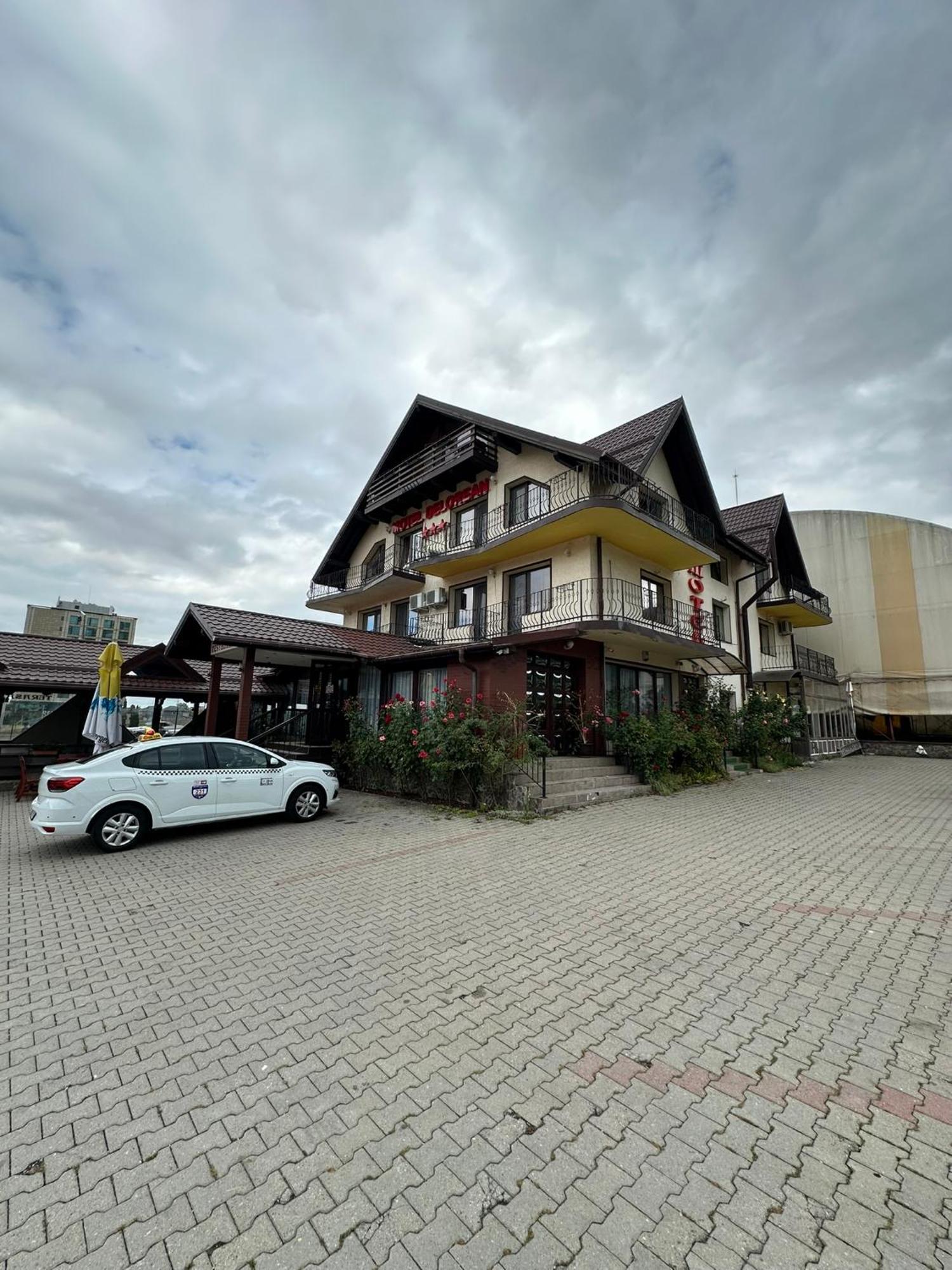 Restaurant Motel Dolorean Сачеле Екстер'єр фото