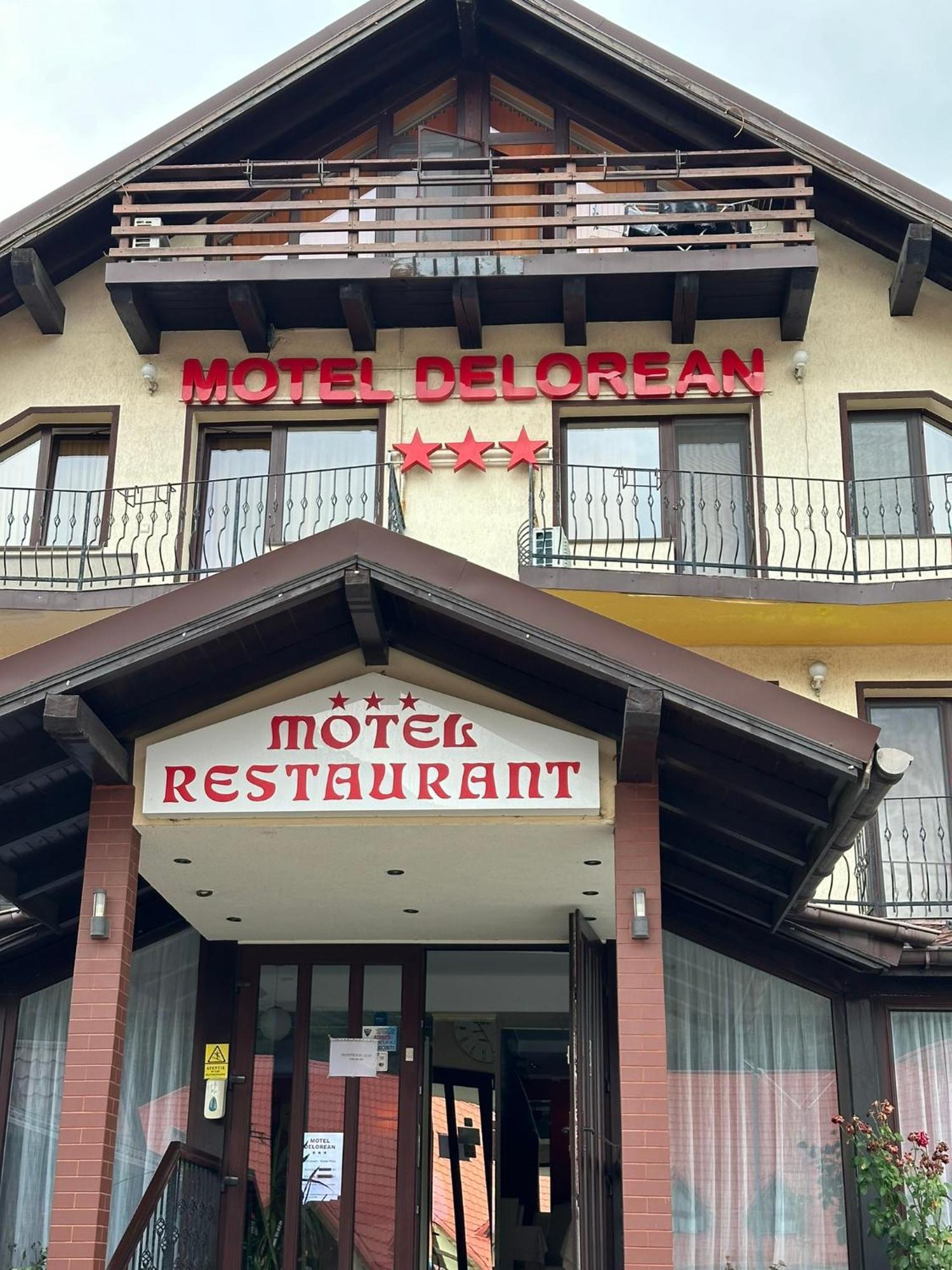 Restaurant Motel Dolorean Сачеле Екстер'єр фото